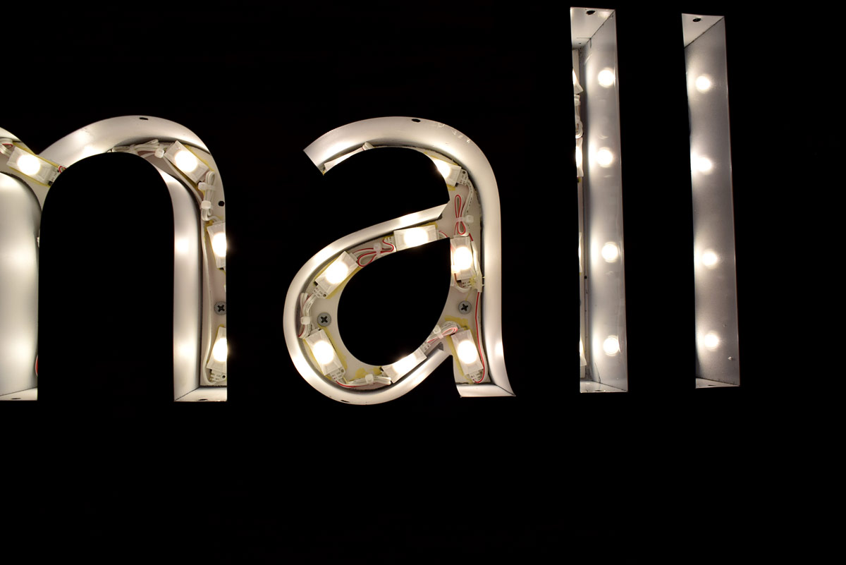 a文字のLED使用例